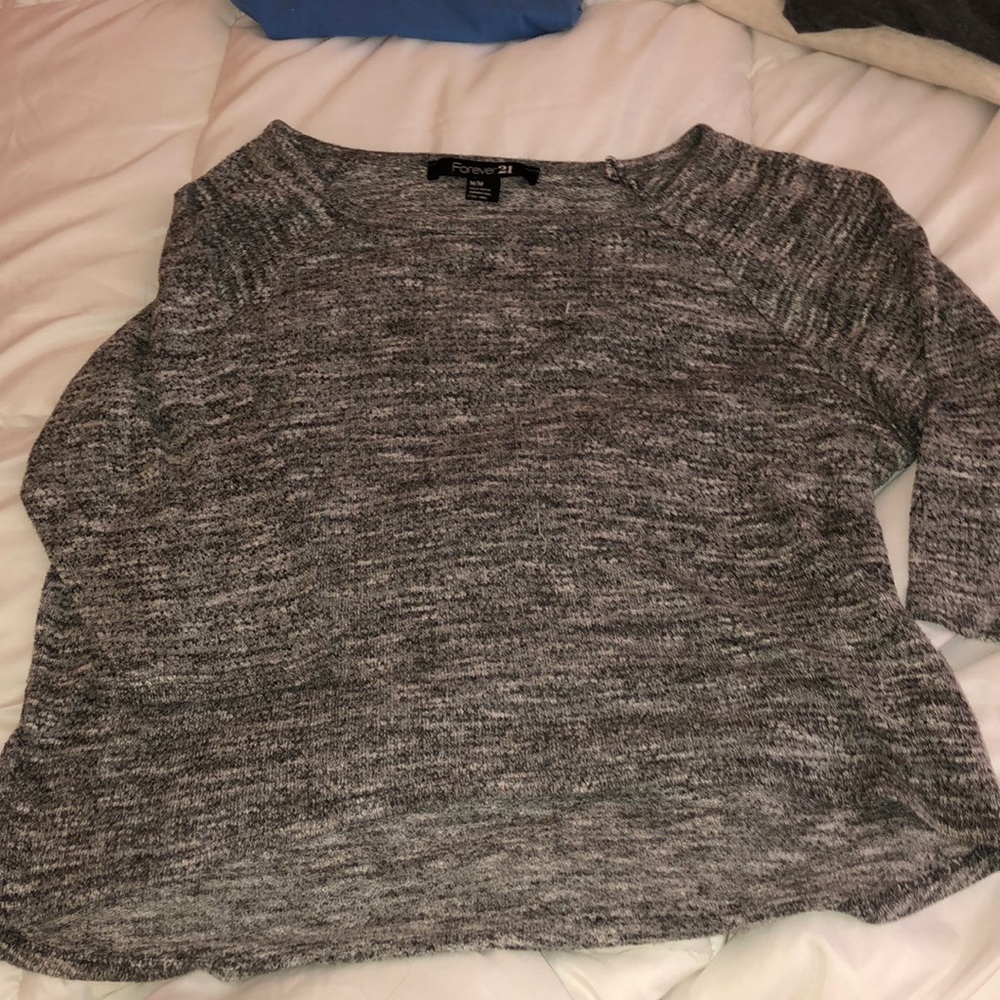 Forever 21 grey shirt